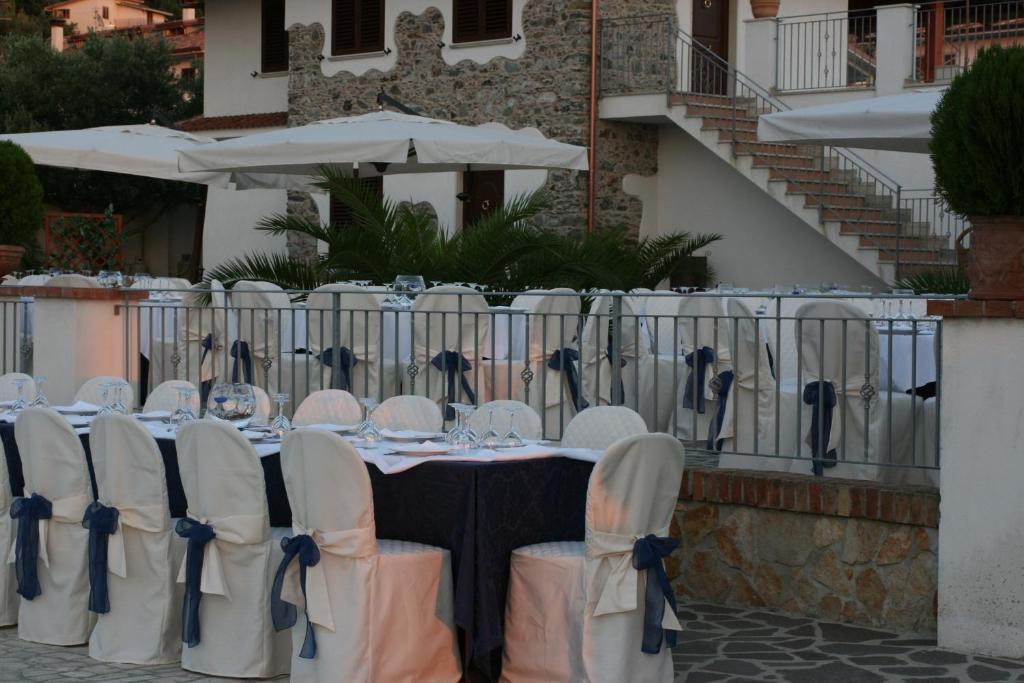 Hotel Gaudio Longobardi Екстериор снимка