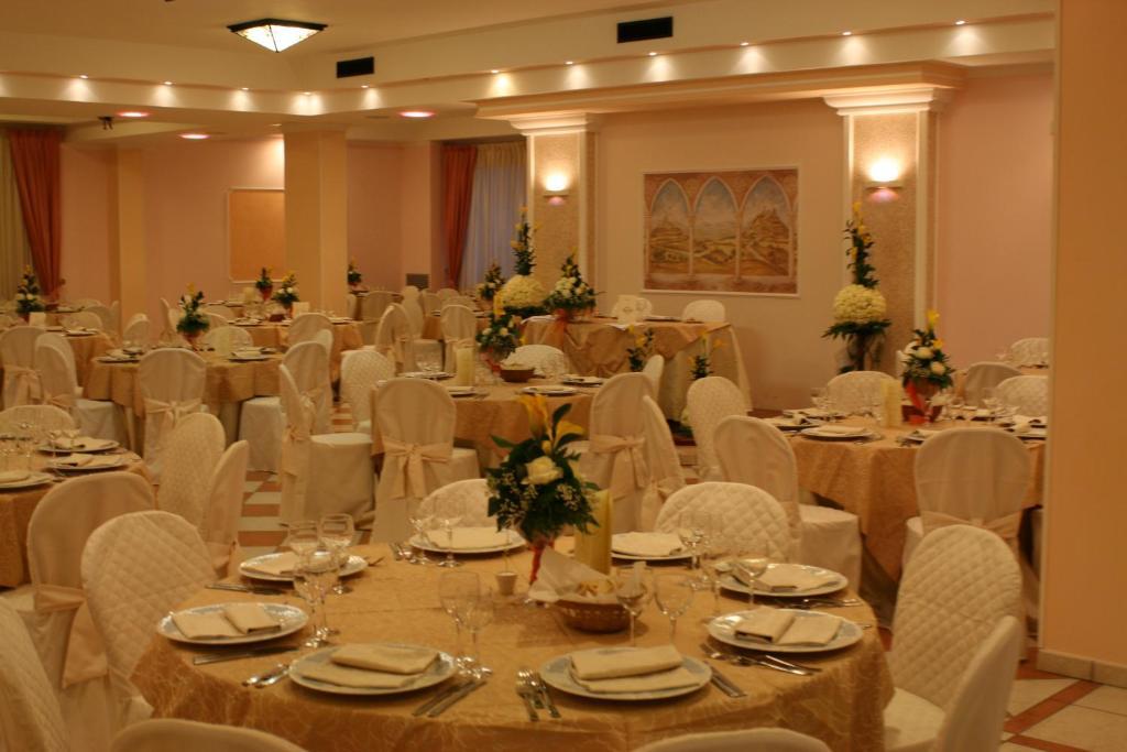 Hotel Gaudio Longobardi Екстериор снимка